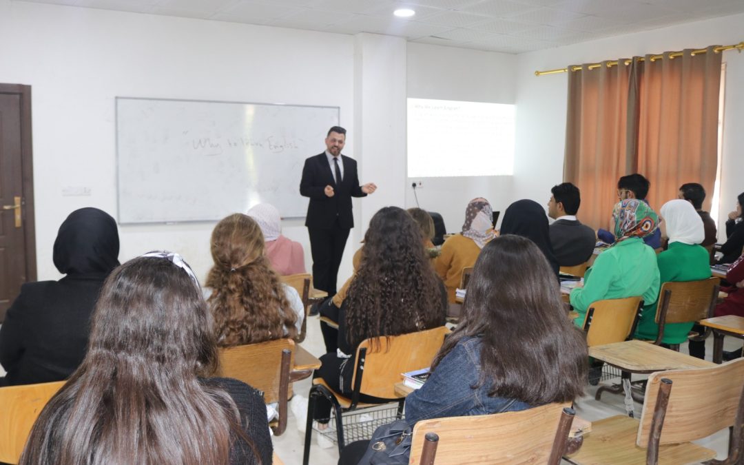 كلية التربية للعلوم الإنسانية تُقيم ورشة علمية لطلبة قسم اللغة الإنكليزية